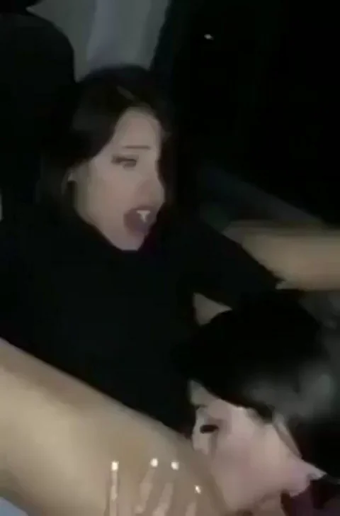 🔥 Car Cunt Licking Lesbo Frenzy 💦👅