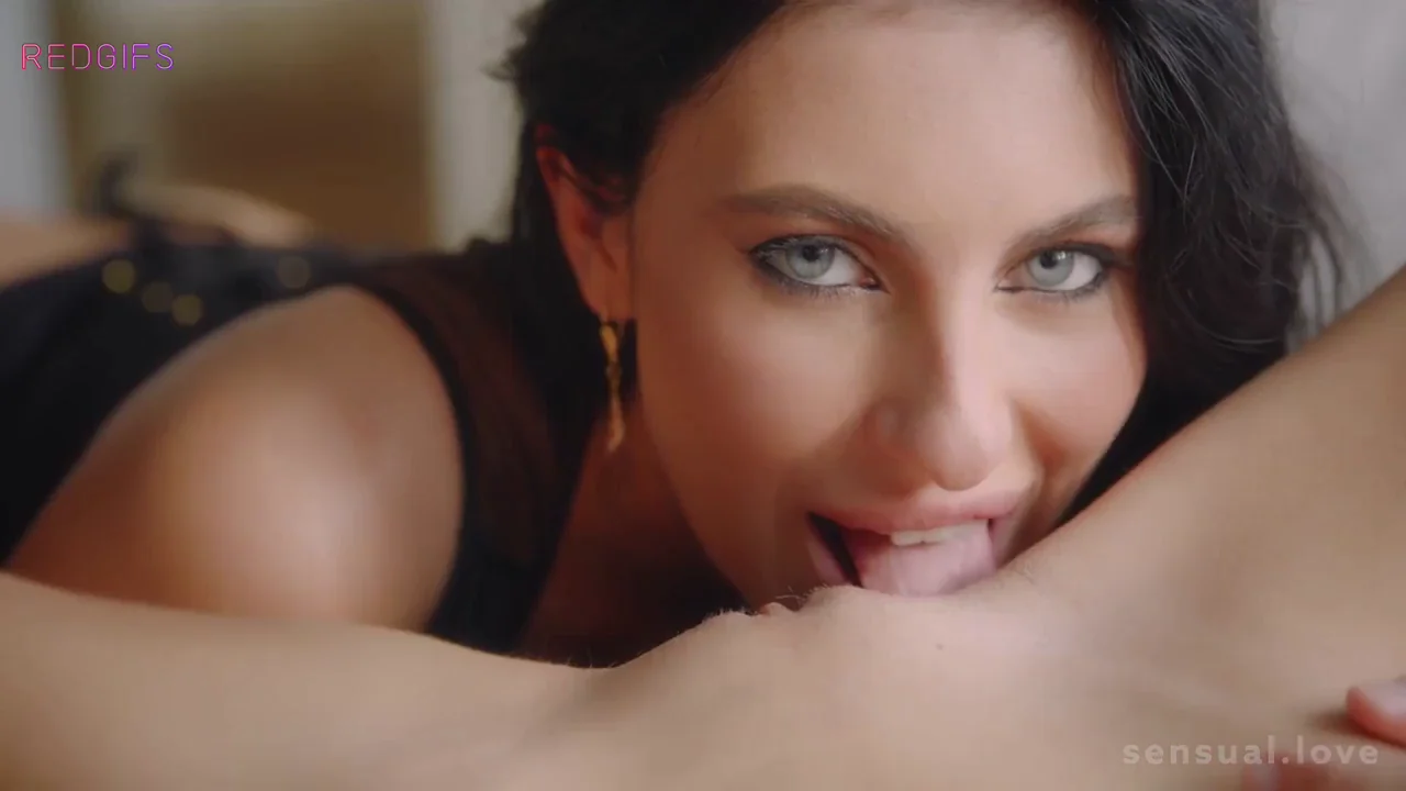 Lesbian Orgasm Pussy Licking