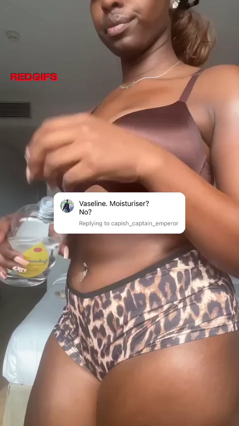 Jayde's Thick Ebony Ass Dripping Wet 🥵🍑💦