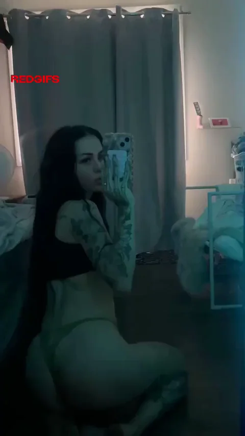 Bree's Juicy Booty Tease in POV