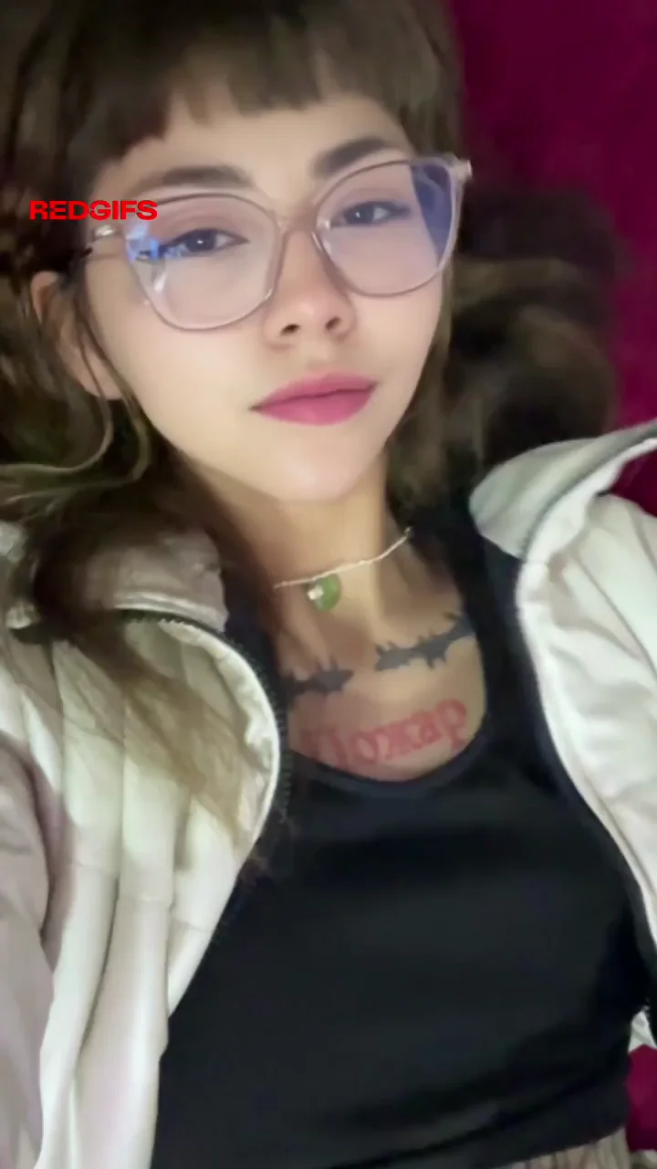 Luna (@lunaserano)