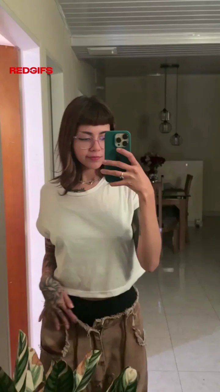 Luna (@lunaserano)
