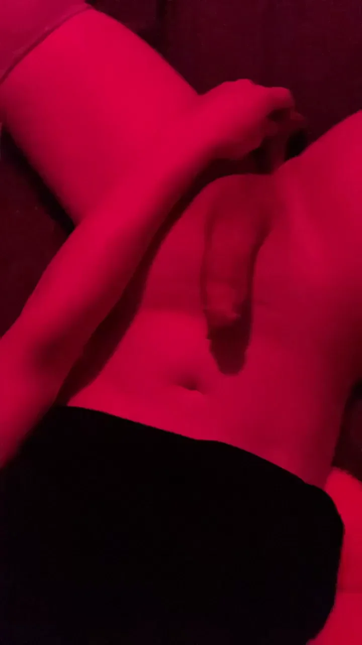 can i be the one who makes you finish tonight? 👉👈