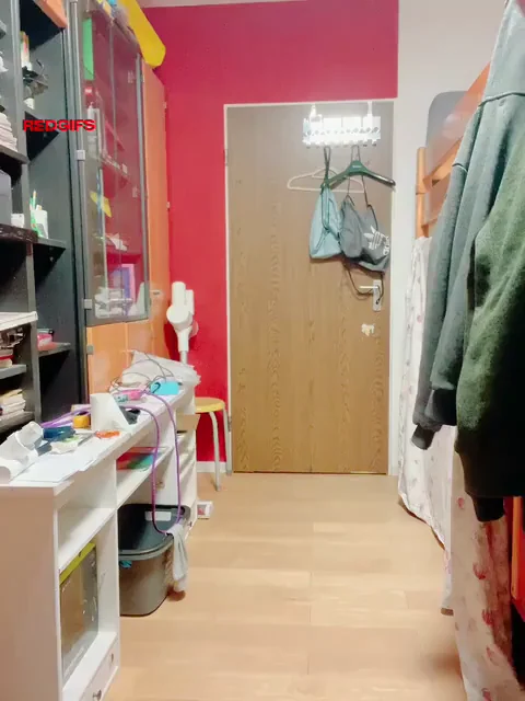 Raining Twink Cum in the Closet