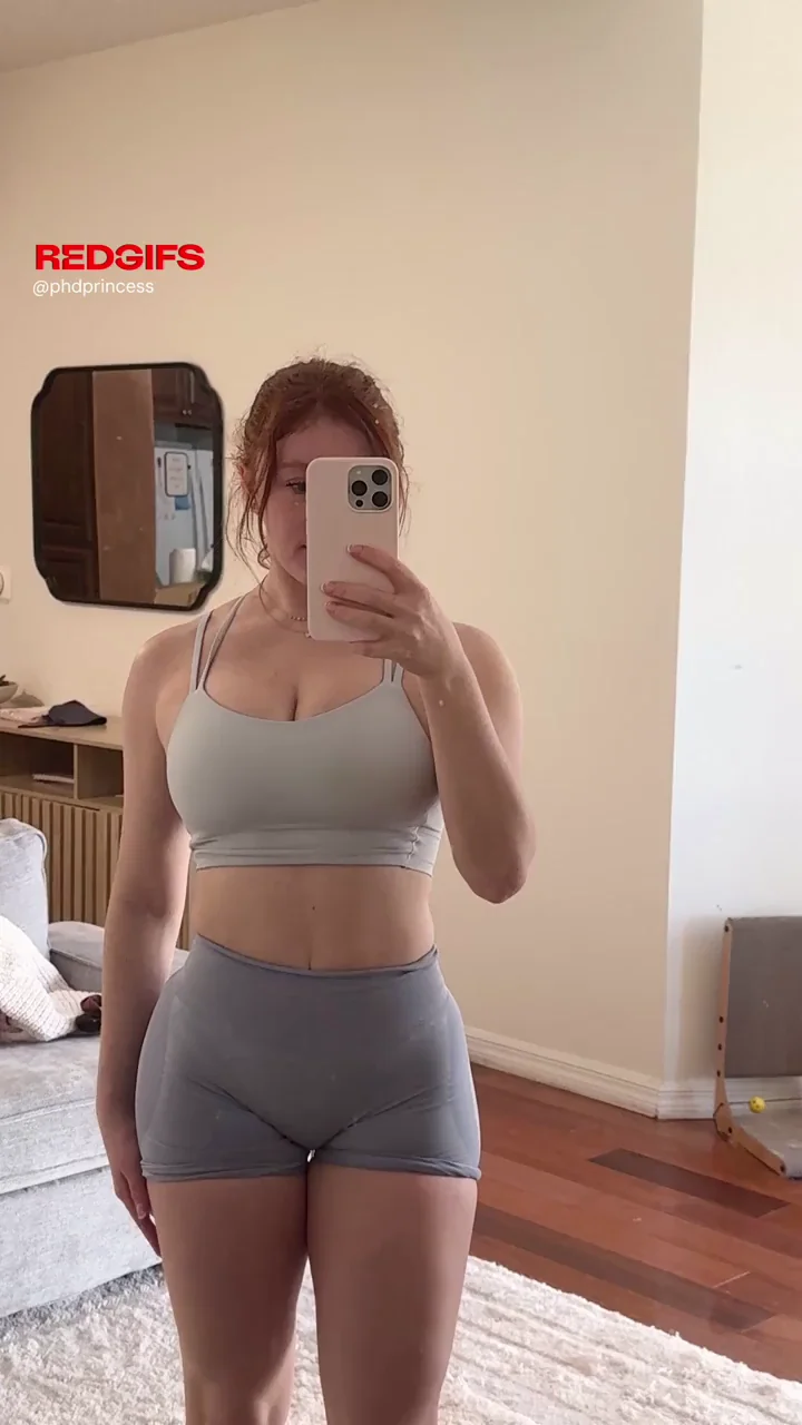 Post-Leg Day Pump: Redhead Latina's Thick Ass Explodes in Grey Leggings