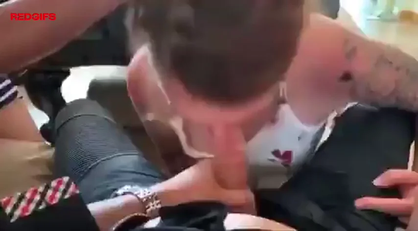 Mom teaching her how to please step-father🤤