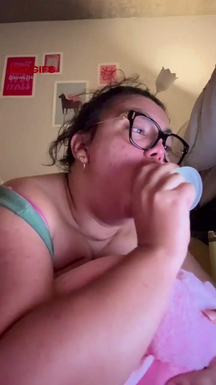 College BBW Study Break Throatpussy Slobber Fest 💦🍆👓