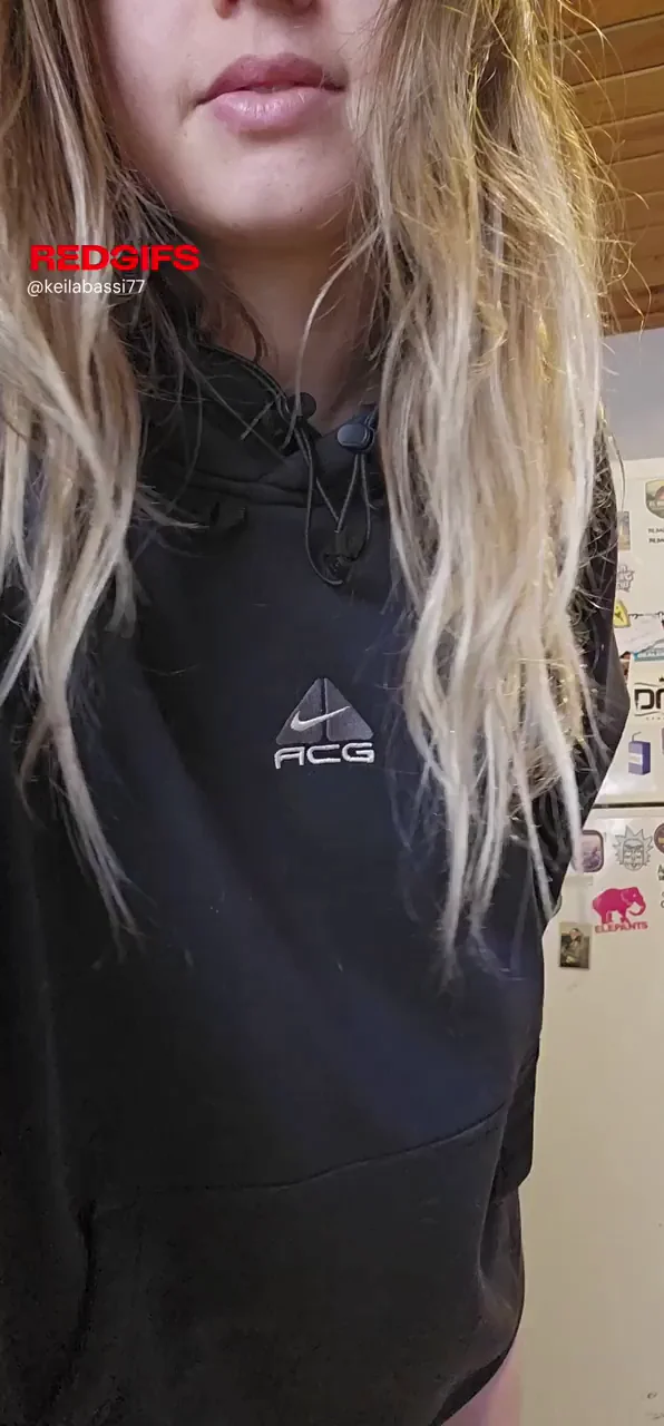🩲 Oversized Hoodie Hides Massive Tits & Juicy Pussy Surprise! 😍