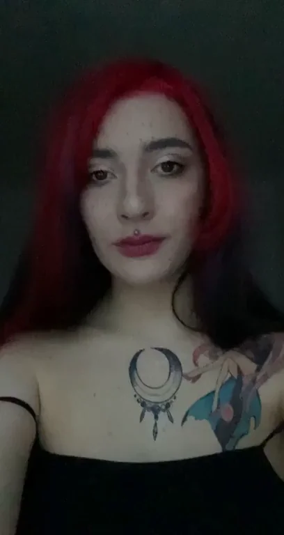 new hair color??