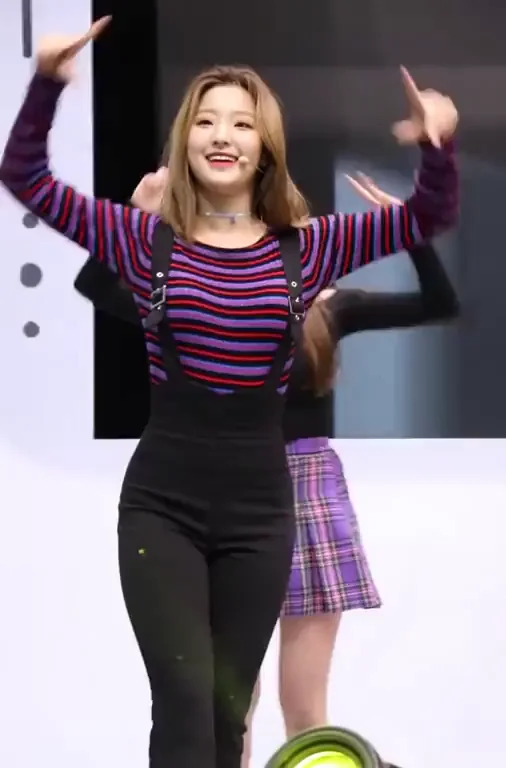 fromis_9 - Saerom