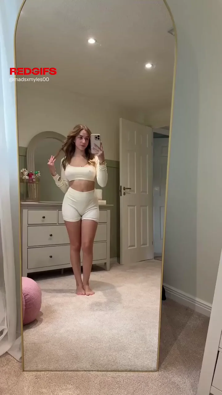 I'm just your average British gym girlie