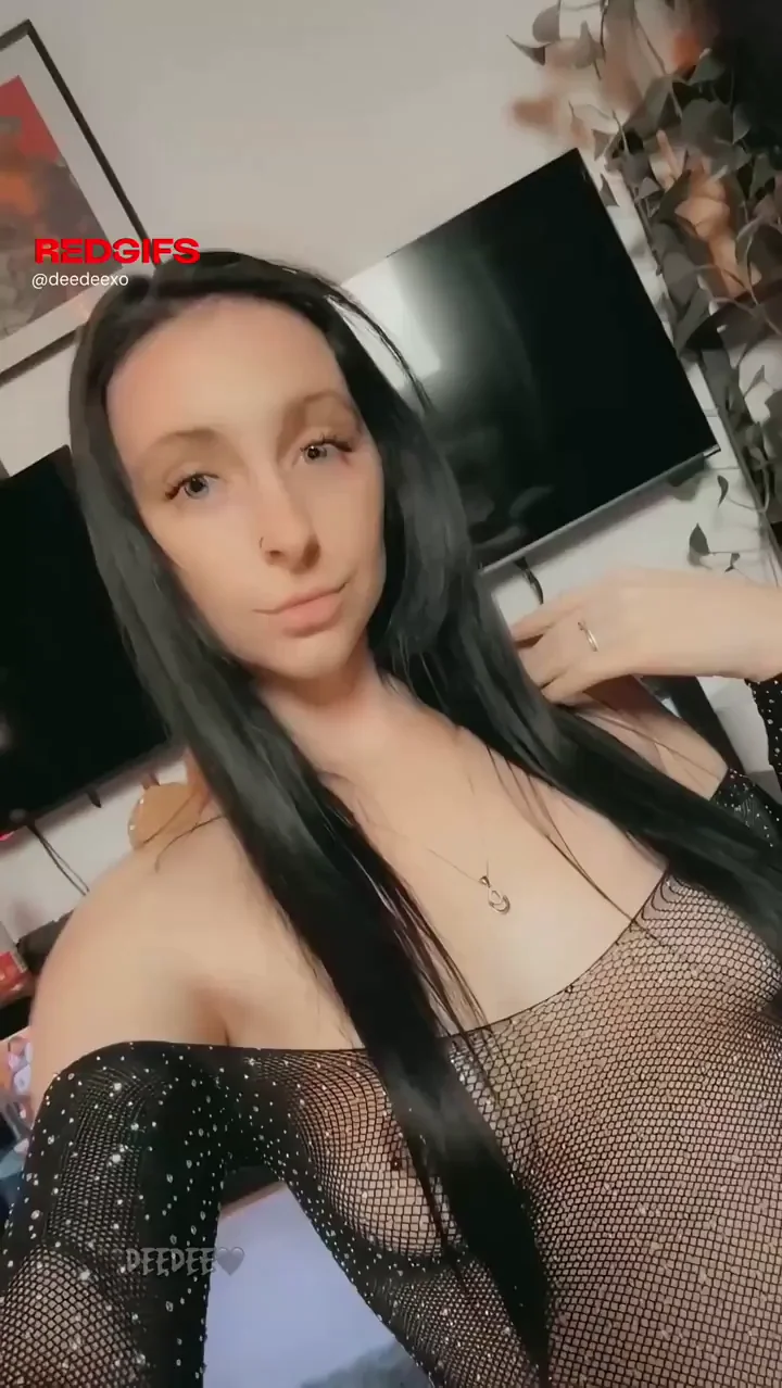 There should be a face between my thighs for me to grind on