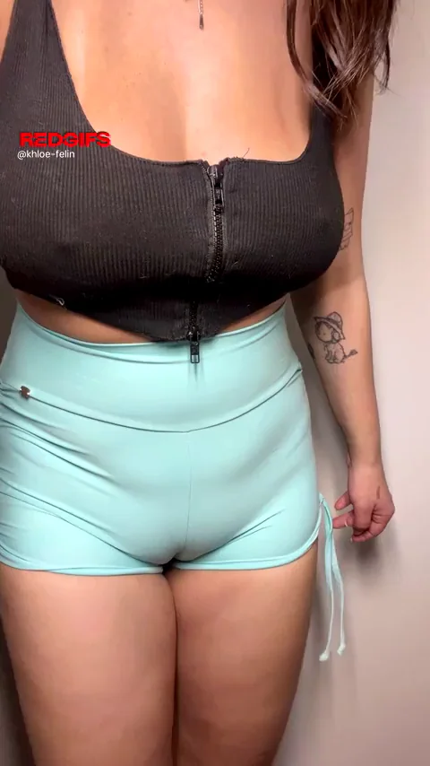It leaves marks very easily, regardless of clothing