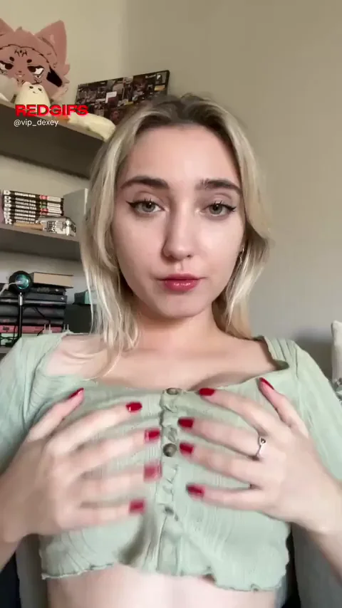 🔥 Honest Opinion on My Juicy Teen Tits? 🥵🍈🍈