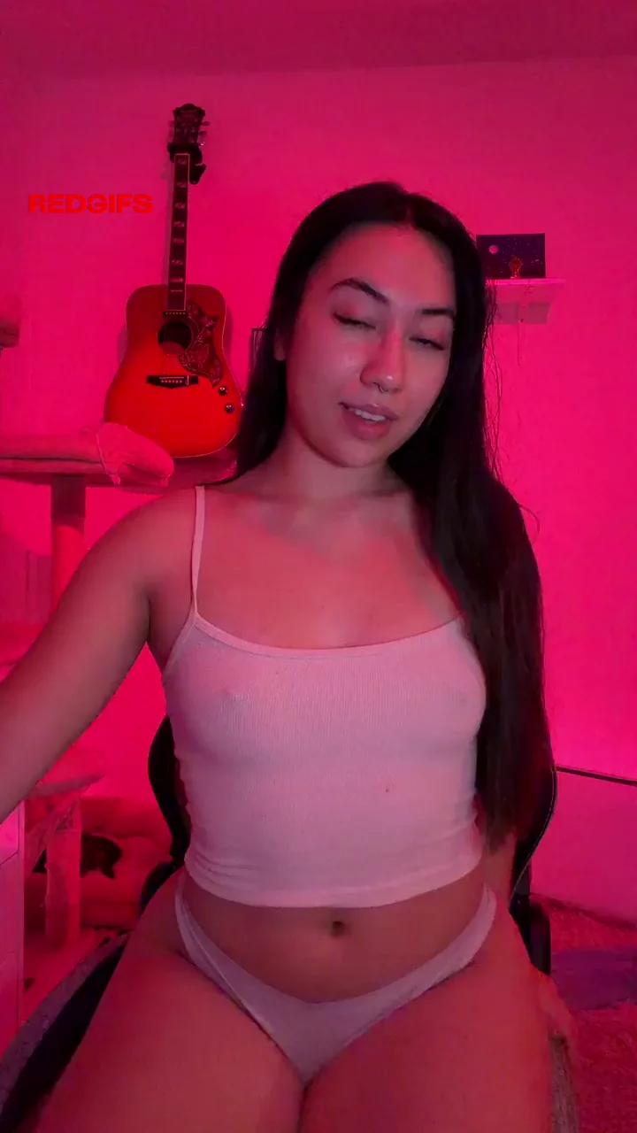 busty asians like me are irresistible