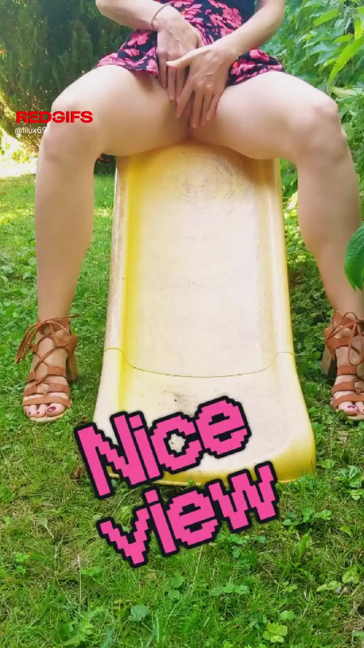 Pee on slide