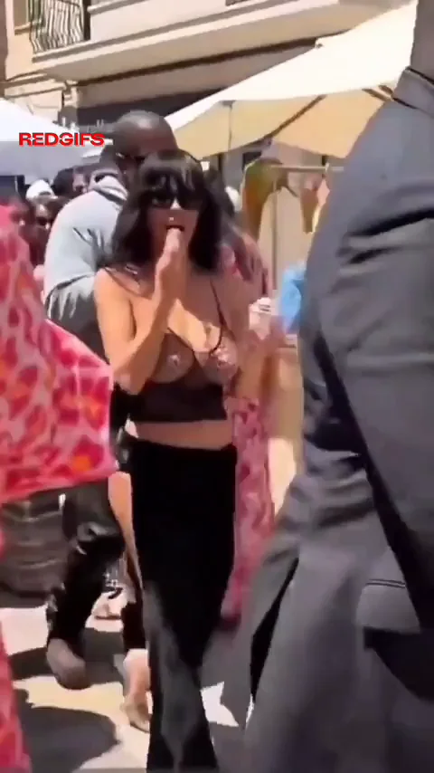 Bianca Censori