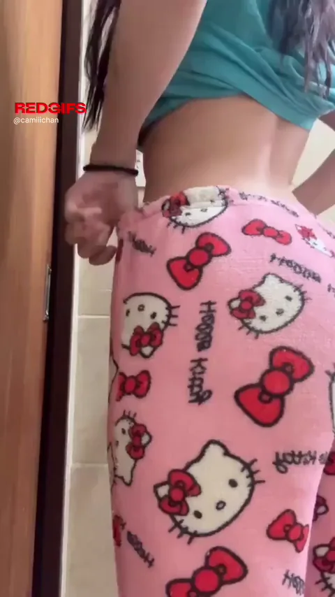🔥 Cheating on Your Wife with This Busty Latina Teen Slut? 😈🍑