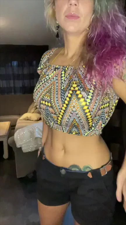 To the boy who called me ugly in college - fuck you I’m hot!