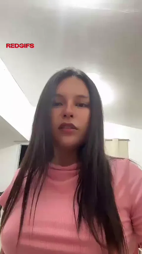 Surprise Huge Tits Reveal 😍🍈🍈