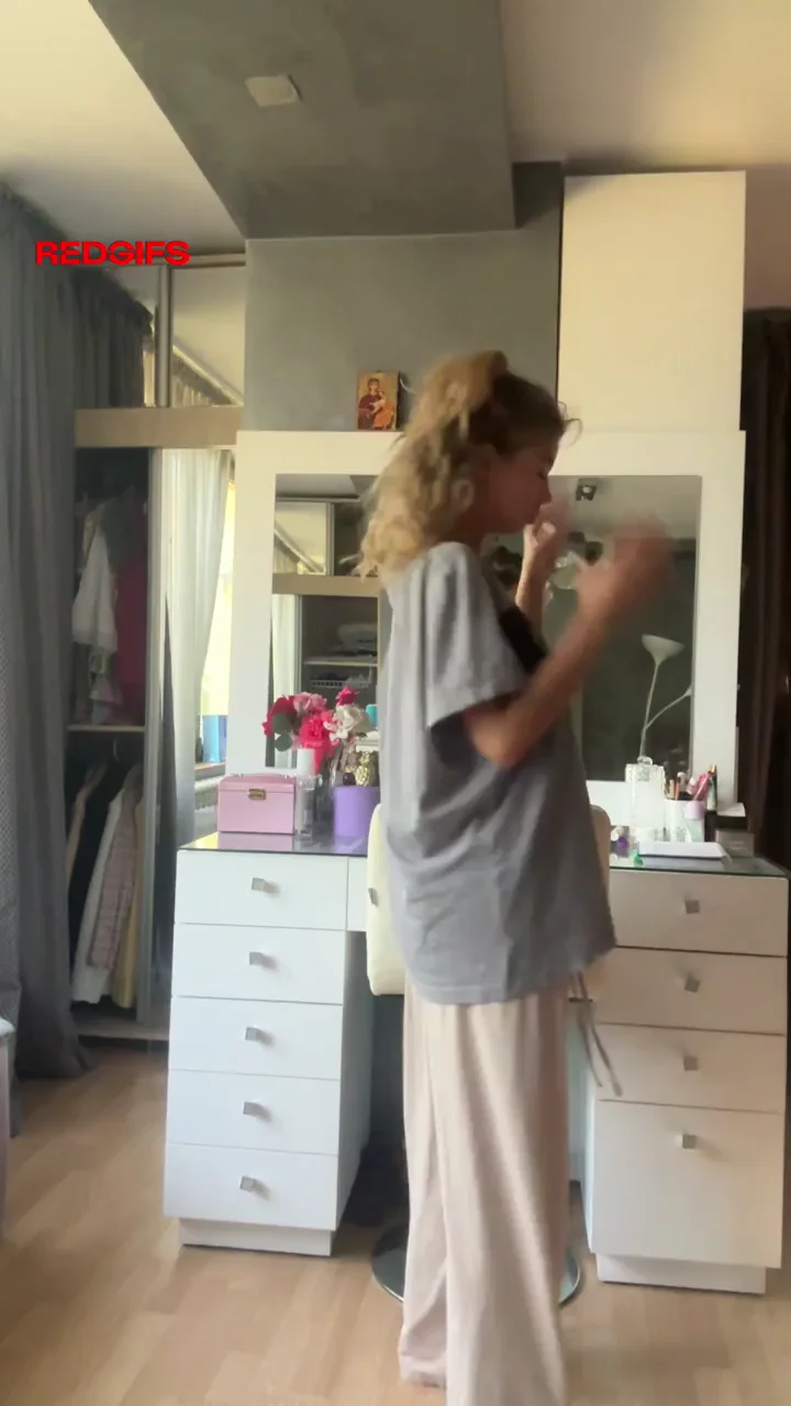 Amateur GIF