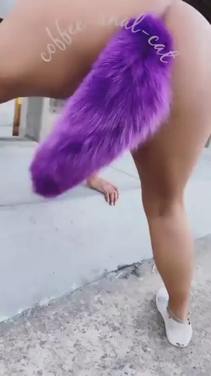 Public Tail Plug Tease ? Slutty Kitty Flashing Her Juicy Ass 🍑✨