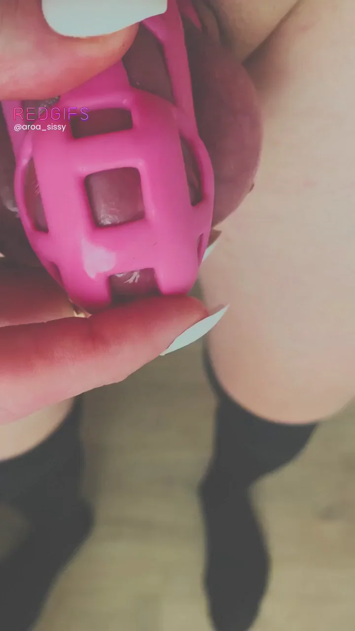 My brain dripping through the cage as a naughty girl... whenever I slide it on, my clitty spills tasty juices 😫🔒🚀