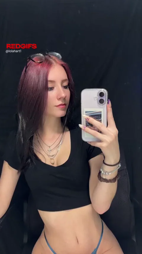 Lola Everhart