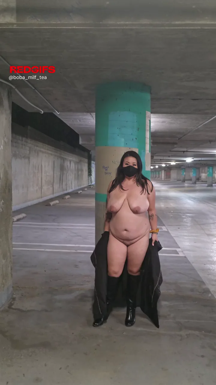 I wish I had some asian lady friends to get naked with!