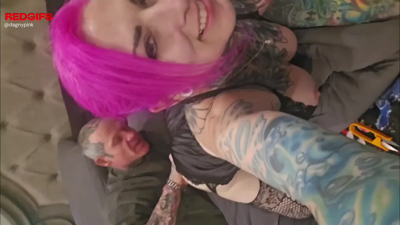 Pink-Haired Alt Slut Smothers Face in Pussy Feast Frenzy