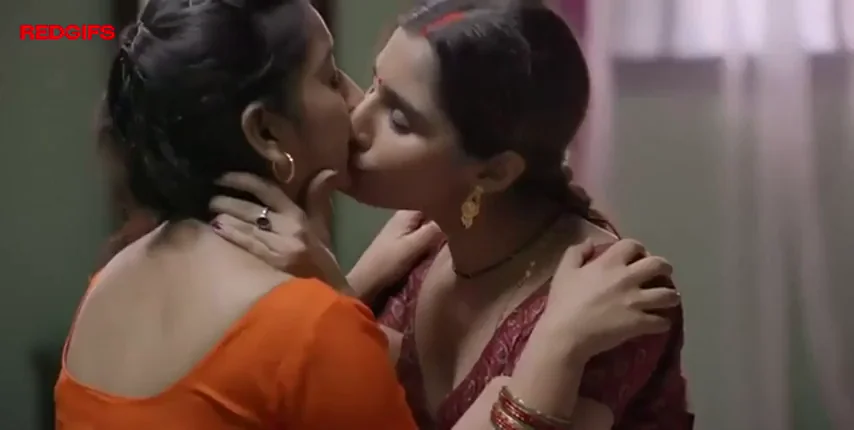 🔥 Nikita Chopra & Manpreet Kaur's Steamy Desi Lesbian Kiss Fest 💋