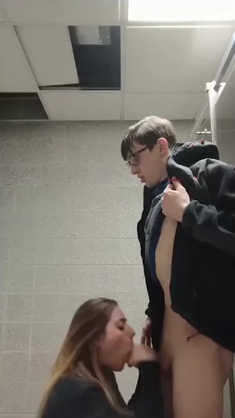 Nerd's Dream Cum Blast in School Bathroom 💦🤓🍆
