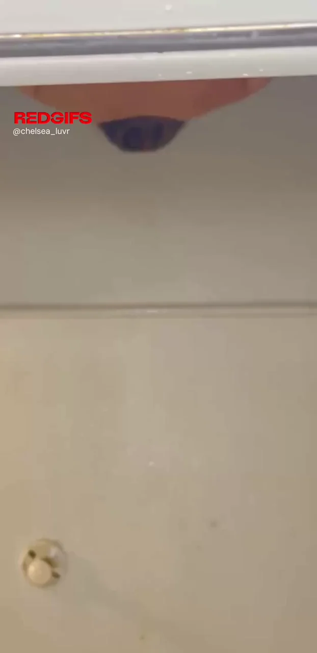 Does my Ass Earn an Upvote?