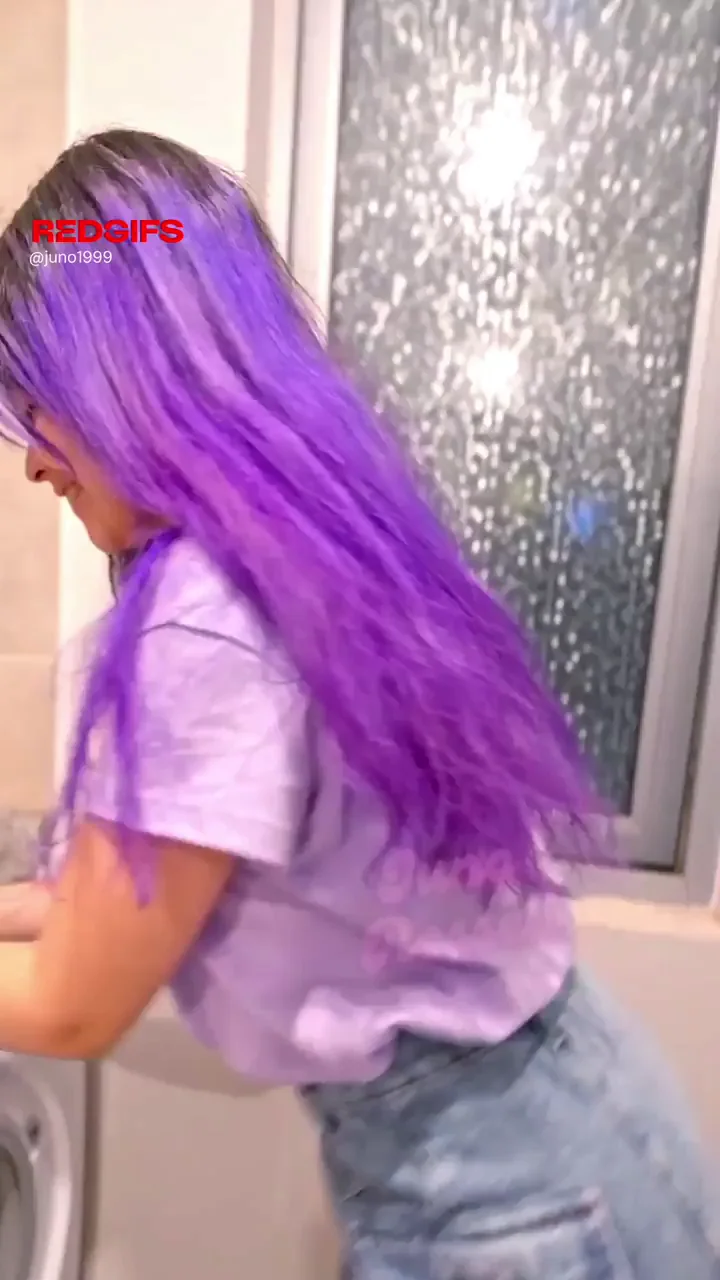 The prettiest pussy you’ve ever seen under a skirt