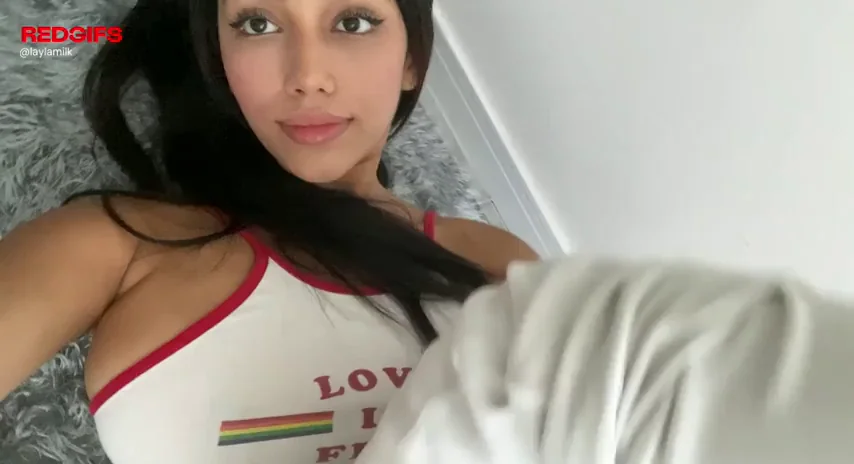 My smooth pussy would eat your cock