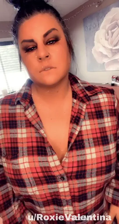 I wore your flannel. I hope you don’t mind {reveal}