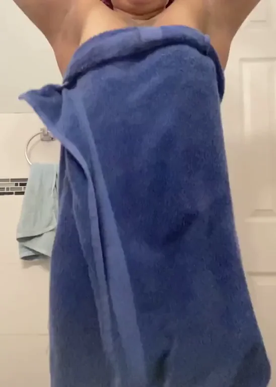 Post-Shower Towel Boob Bounce 💦🫧🍈🍈