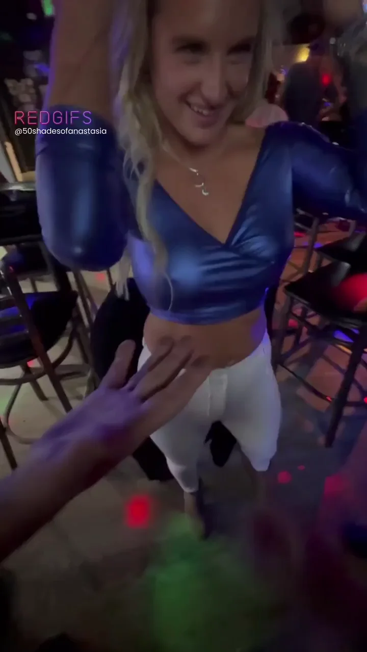This married slut lives to be shared in public :)