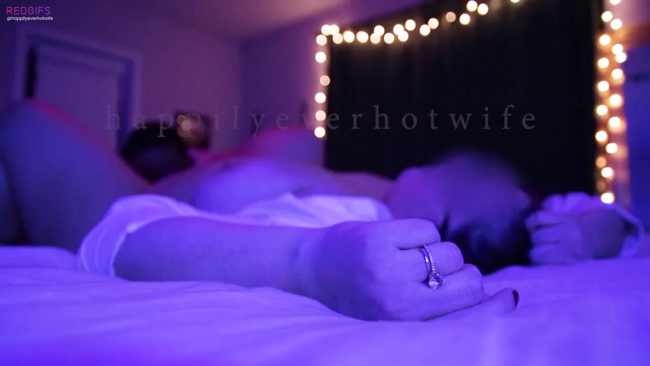 Just a random mini hotwife compilation:)