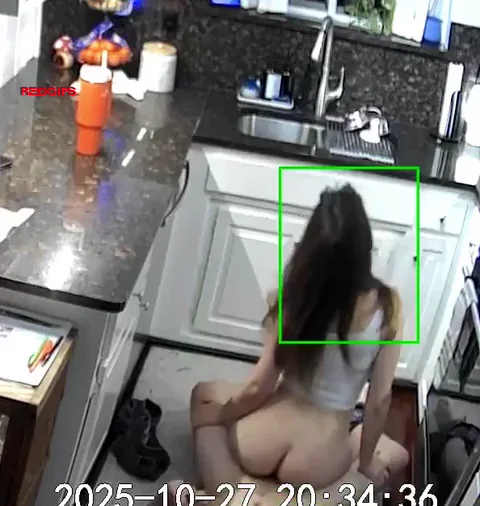 Teasing my pussy and re-watching my latest accidental home sex tape 🤭