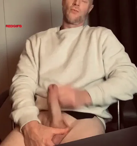 Please look into Daddy’s [45] eyes baby