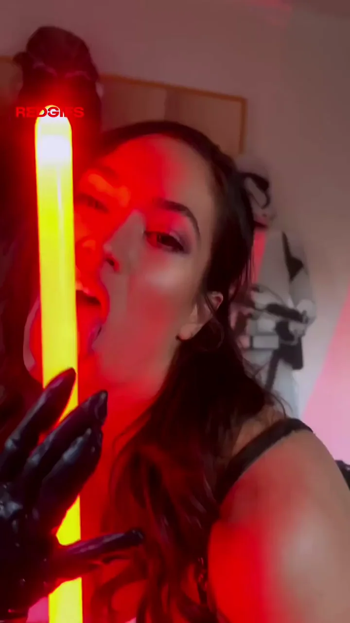 Darth Vader cosplay by Scarlett Reid