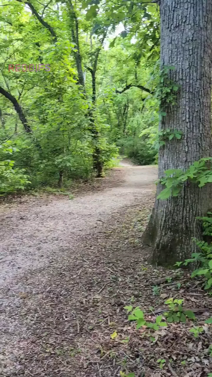 Kneeling for That Big Dick Anywhere in the Woods 😈🍆💦