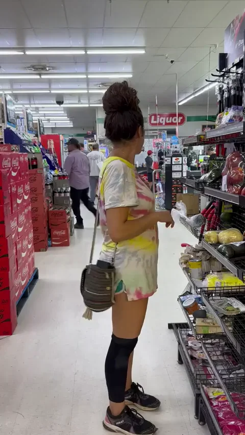 Naughty Big Titty Flash in Bustling Supermarket 😈🍈🍈