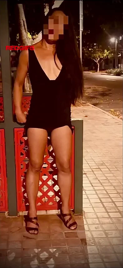 So horny and people walking this way