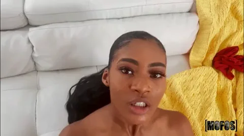 Public Pickup Isla Biza: Save The Planet & Fuck Her Ebony Pussy 🍆🌍💦