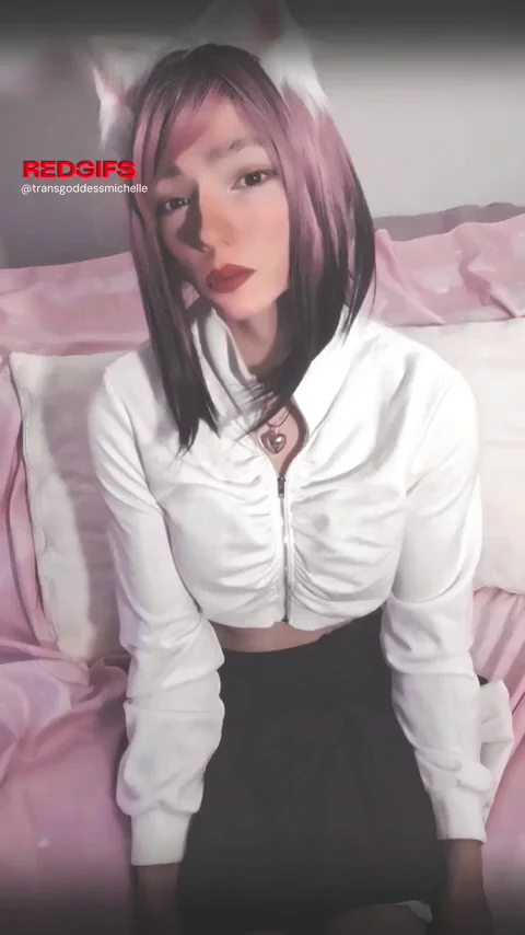 Skirt Surprise: Egirl Trans Hottie Flashes Her Thick Girlcock 😈