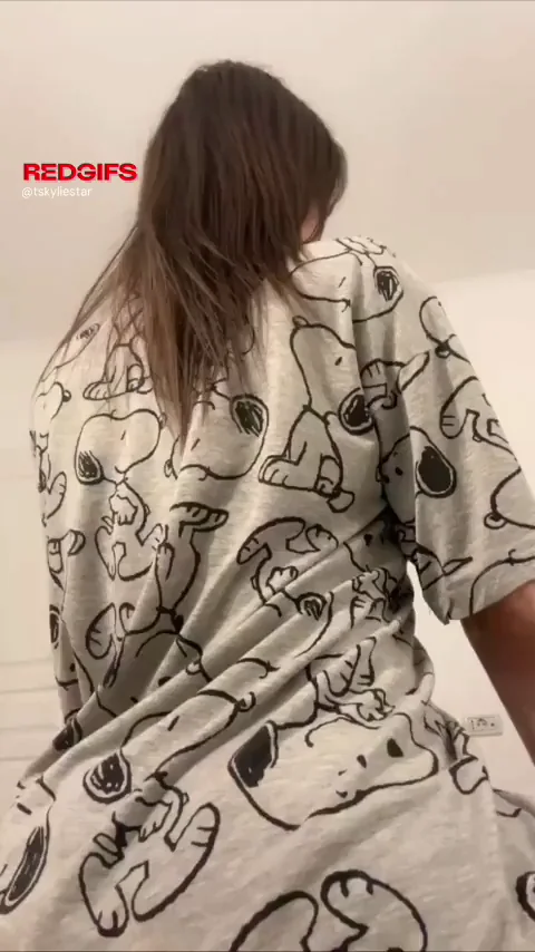 Whos into nerdy tgirls here?