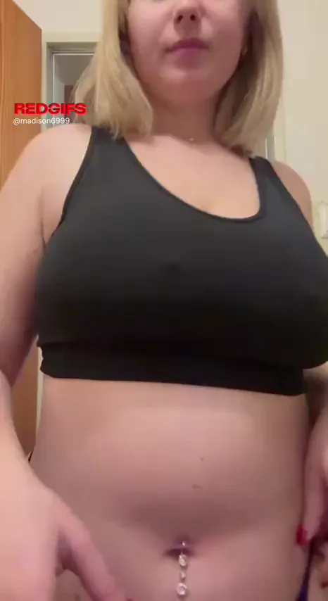 Freshly Divorced Seductive Mom Bod: Hit or Pass? 😈💦