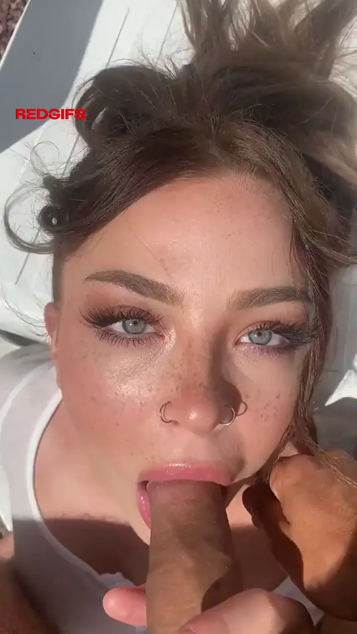 She looks so good with a dick in her mouth